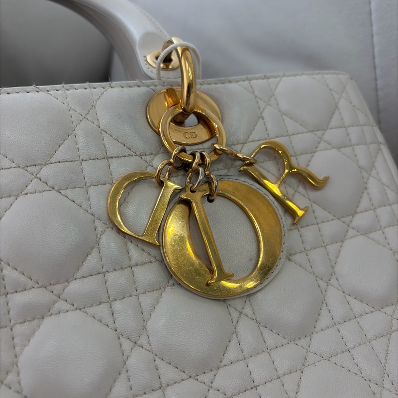 便宜秒!Dior Lady Dior 7格戴妃 奶油白金扣-6