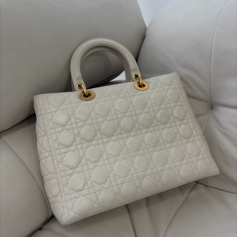 便宜秒!Dior Lady Dior 7格戴妃 奶油白金扣-7