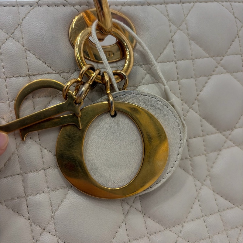 便宜秒!Dior Lady Dior 7格戴妃 奶油白金扣-18