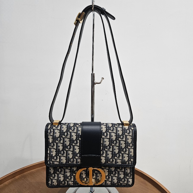 Dior montaigne 30-1