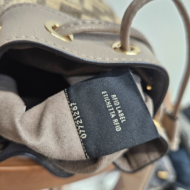 Fendi Mon Tresor Mini Bucket Bag-7