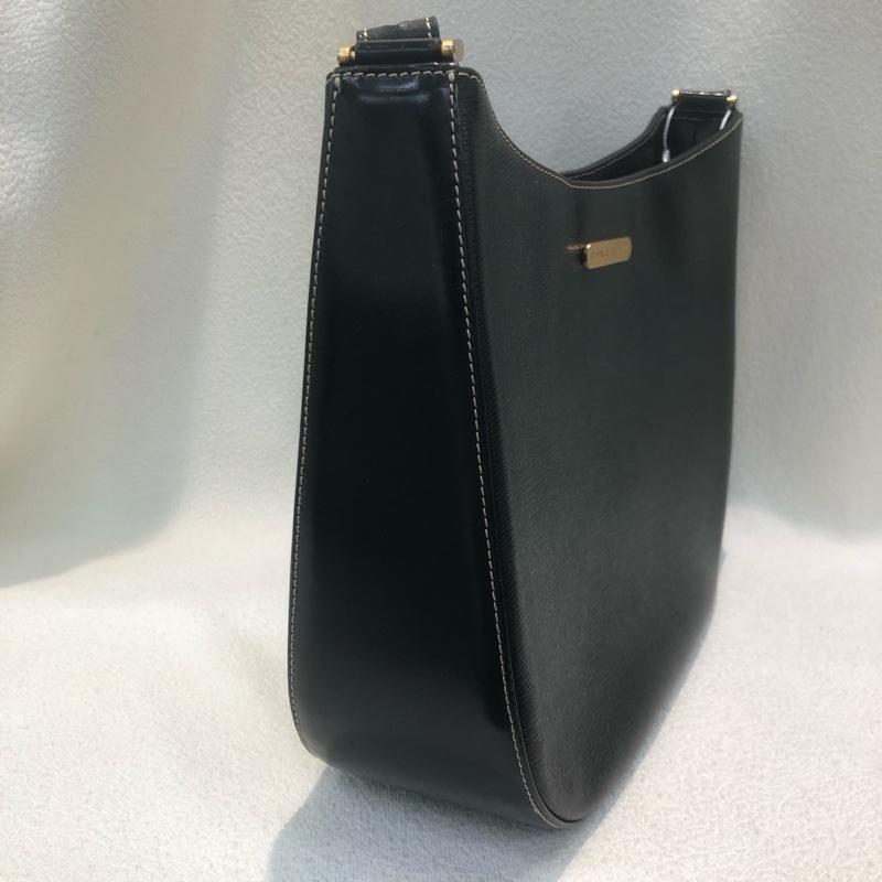 BURBERRY 金牌標誌黑色上肩包XB924-2