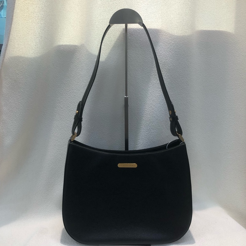 BURBERRY 金牌標誌黑色上肩包XB924-6