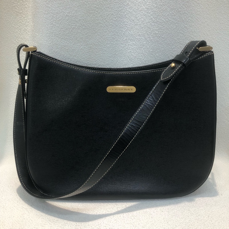 BURBERRY 金牌標誌黑色上肩包XB924-7