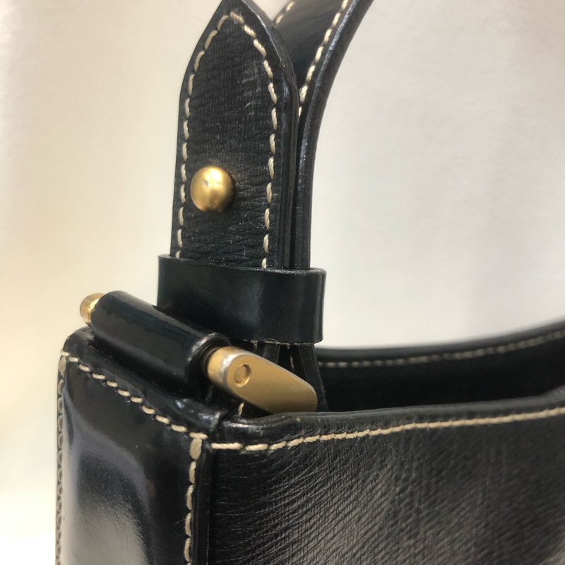 BURBERRY 金牌標誌黑色上肩包XB924-27