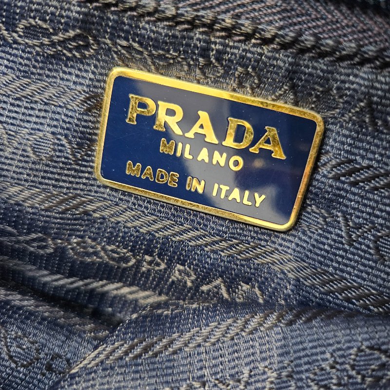 Prada 深藍色降落傘鏈條包-8