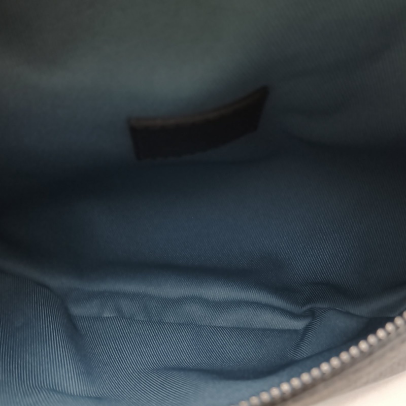 LOUIS VUITTON 黑棋格PVC2019Discovery腰包-4