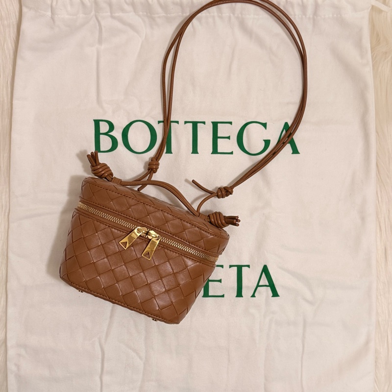 BottegaVenata★ BV金棕色編織化妝箱包vanity bag/相機包-0