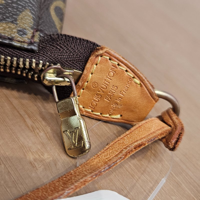 LV 麻將袋 Pochette Accessoires Monogram Bag-2