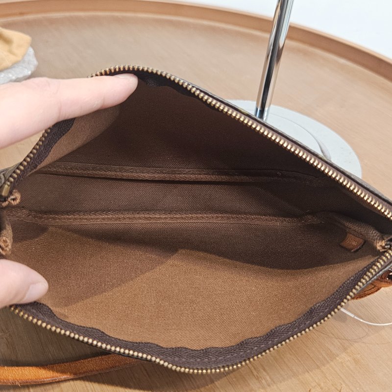 LV 麻將袋 Pochette Accessoires Monogram Bag-3