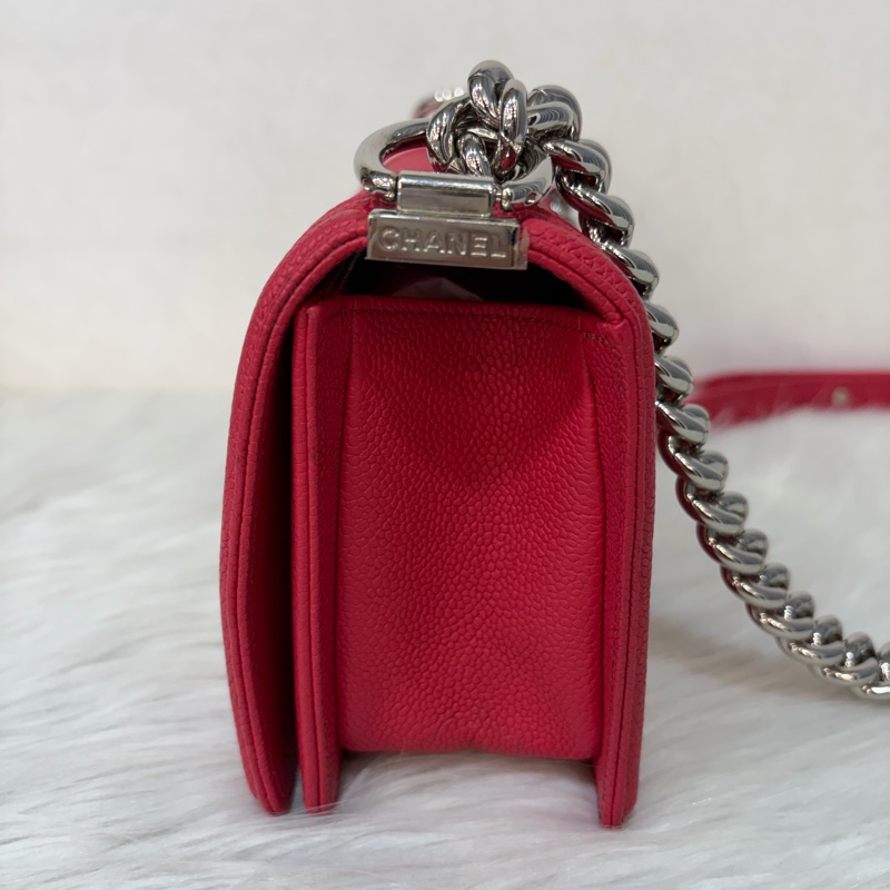 CHANEL A67085 櫻桃色 荔枝皮 銀鍊 mini BOY 肩背包側背包斜背包兩用包-3