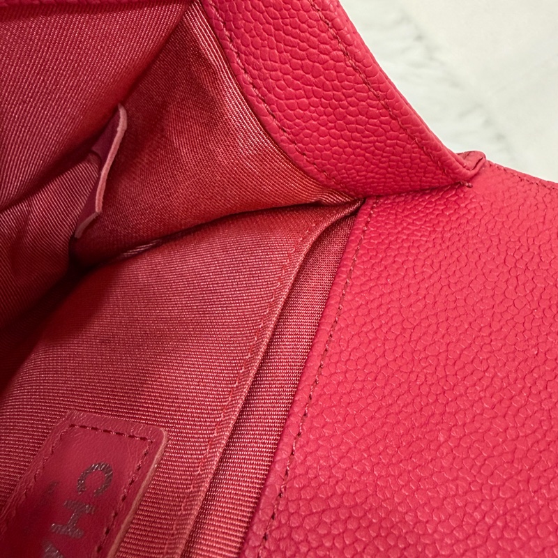 CHANEL A67085 櫻桃色 荔枝皮 銀鍊 mini BOY 肩背包側背包斜背包兩用包-43