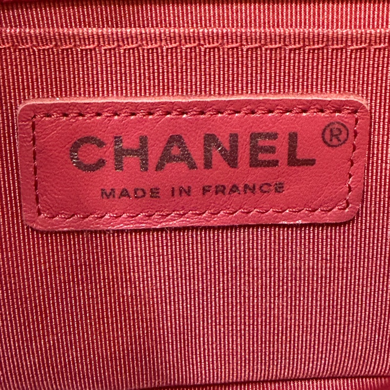 CHANEL A67085 櫻桃色 荔枝皮 銀鍊 mini BOY 肩背包側背包斜背包兩用包-45