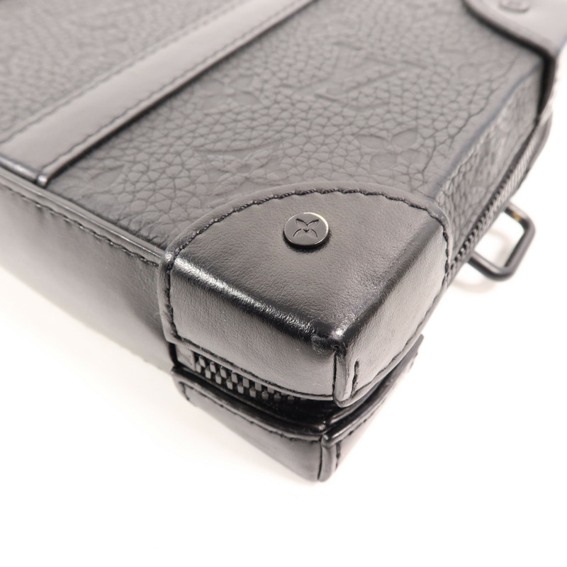 LOUIS VUITTON Monogram Taurillon Soft Trunk Wallet肩背袋-7