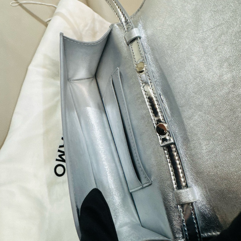 Ferragamo 菲拉格慕 銀色手提斜背包/二手美品-8