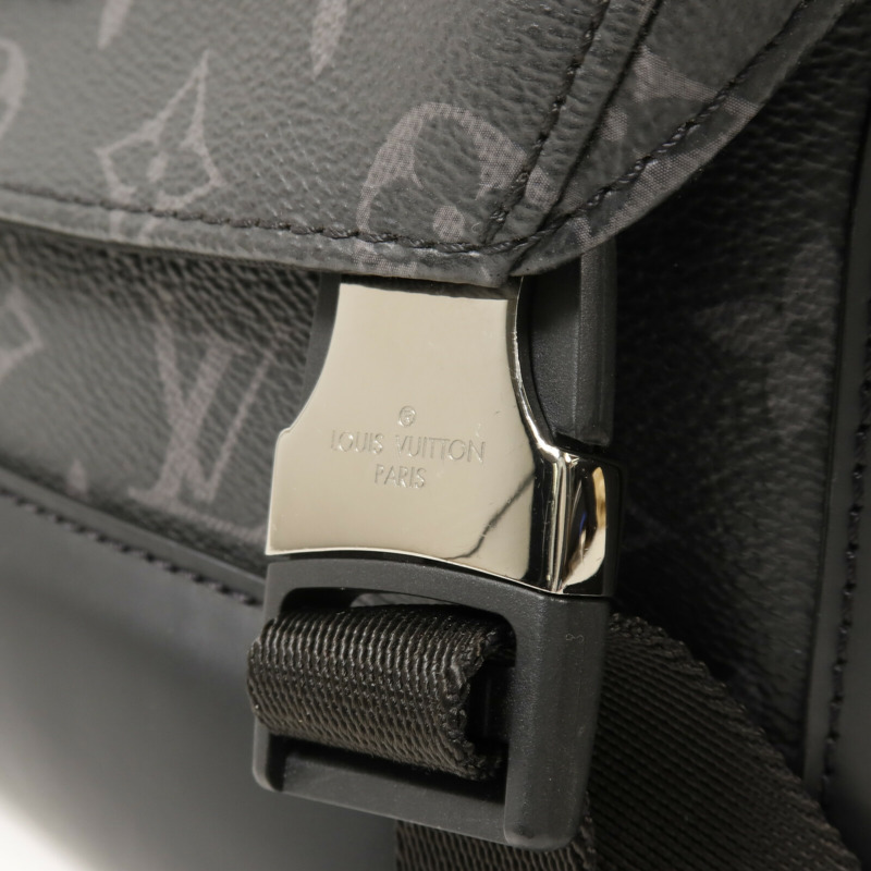 LOUIS VUITTON Monogram Eclipse Voyager肩背袋-8