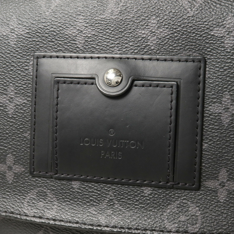 LOUIS VUITTON Monogram Eclipse Voyager肩背袋-14
