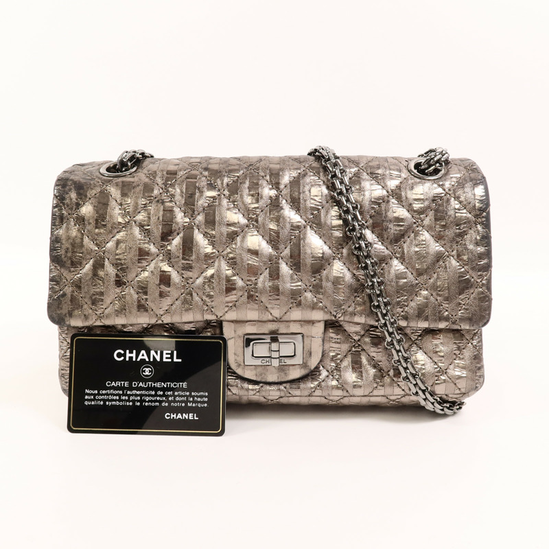 CHANEL 牛皮皮革2.55 Medium鏈帶肩背袋-10
