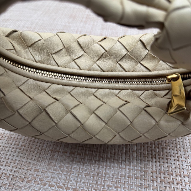 Bottega Veneta mini jodie 葆蝶家mini編織餃子包 腋下包-5