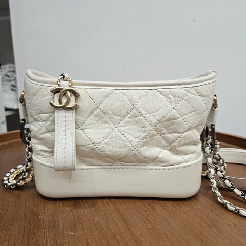 Chanel Gabrielle small 流浪包 白色