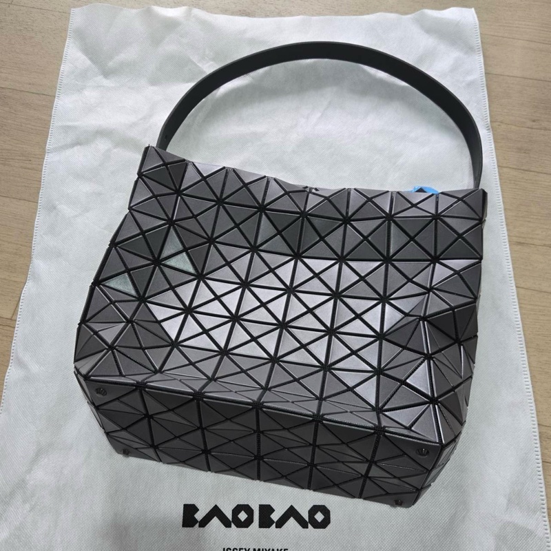 Issey Miyake 三宅一生 BaoBao 大號 valley 灰色 hobo包-5
