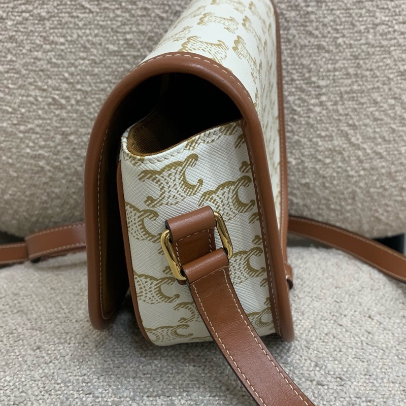 Celine Triomphe 老花馬鞍包 白色 中號-3