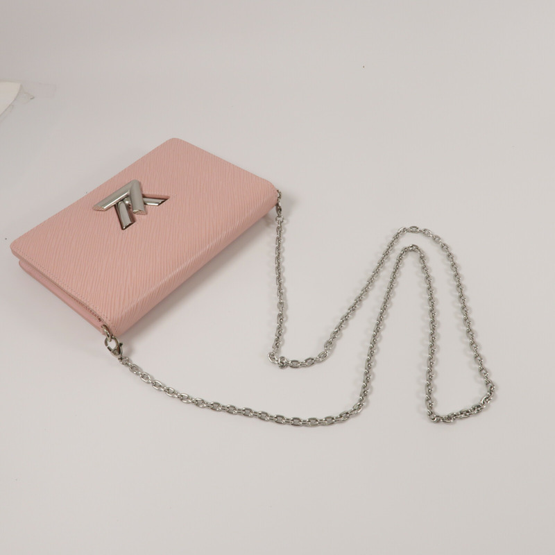 LOUIS VUITTON Epi Twist Belt Chain Bag鏈帶肩背袋-9