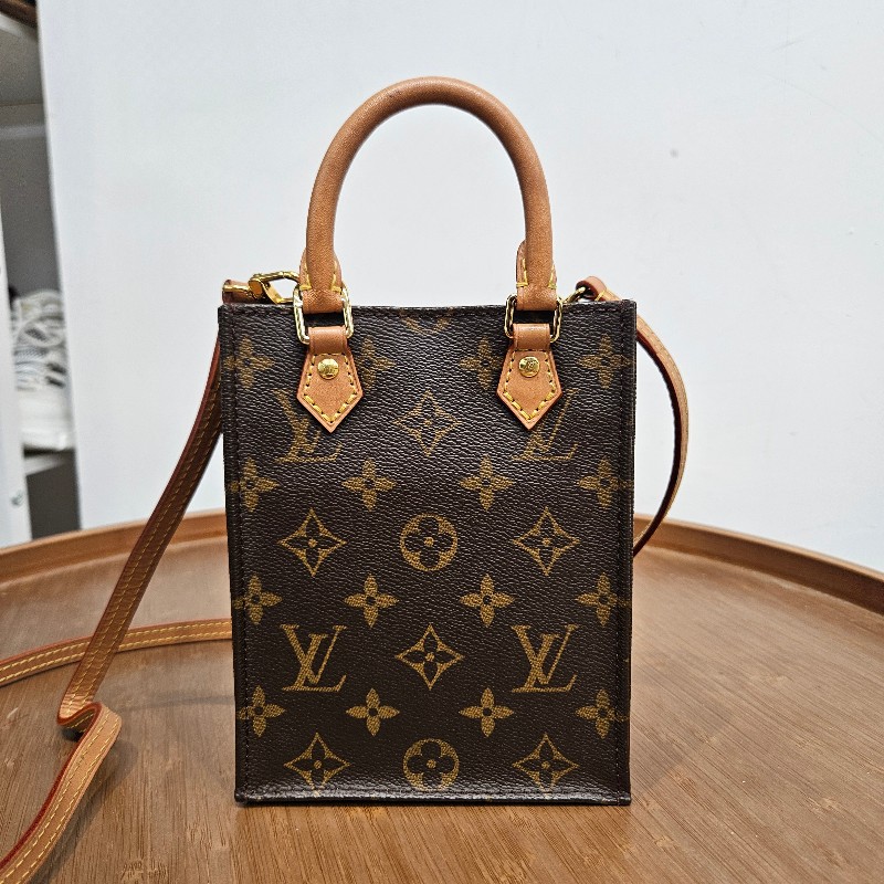 LV petit sac flat 迷你琴譜包-0