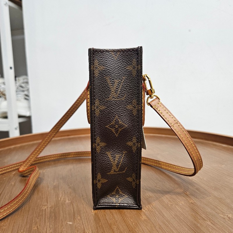 LV petit sac flat 迷你琴譜包-1