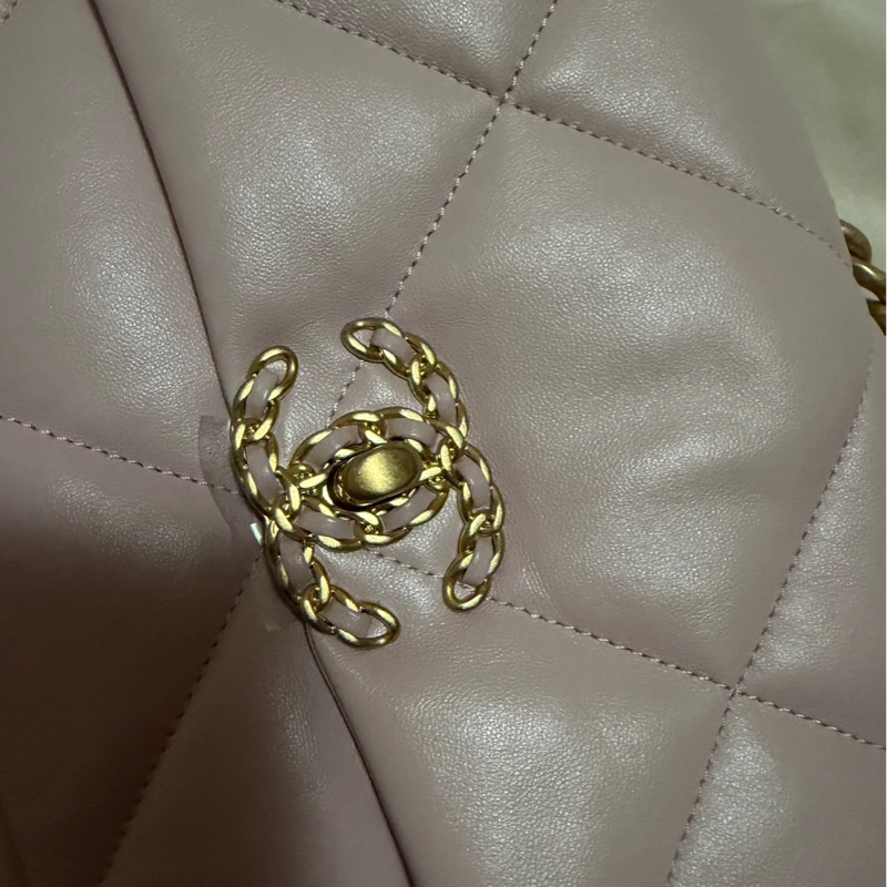 Chanel 19 bag-13