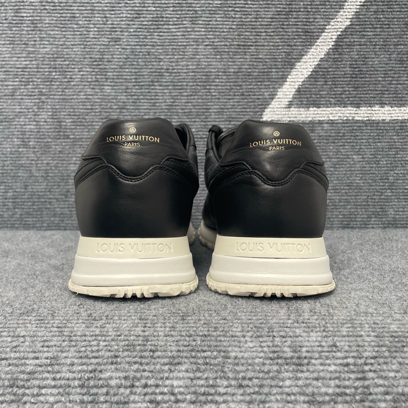Louis Vuitton 路易威登 黑色皮面老花運動鞋40.5碼-4