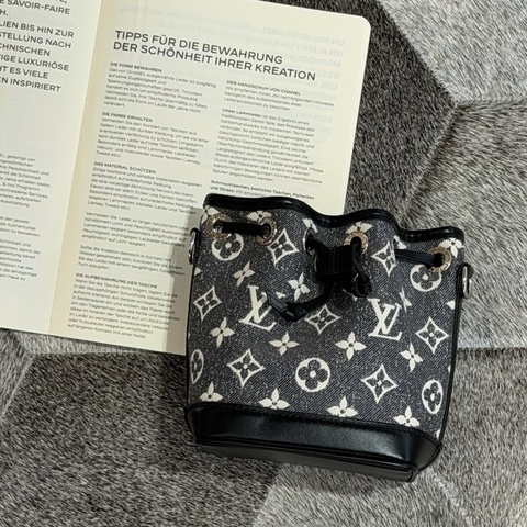 LV NANO NOE黑色帆布老花水桶包/M46449/晶片