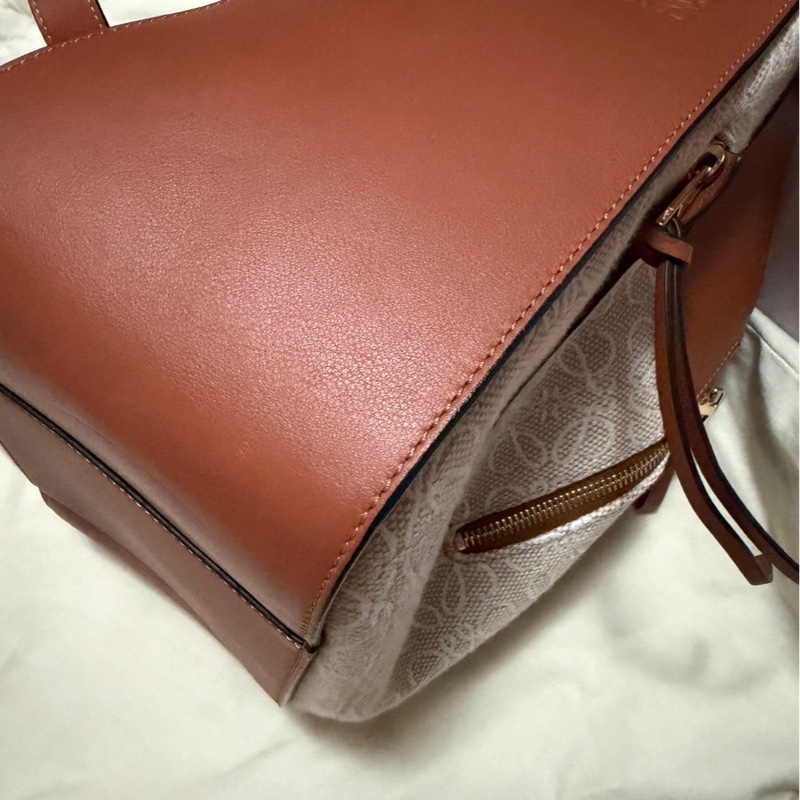 Loewe提花布大號吊床包-10