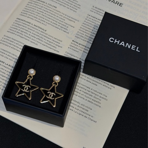 CHANEL金色珍珠拚黑琺瑯星星垂墜耳環