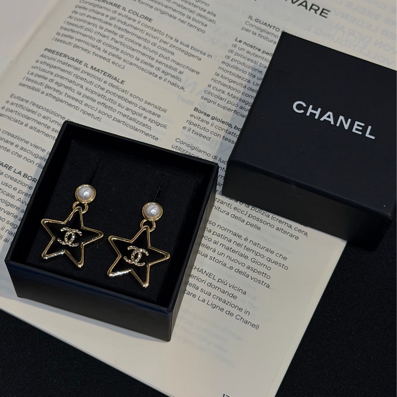 CHANEL金色珍珠拚黑琺瑯星星垂墜耳環-0