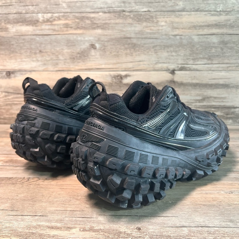 巴黎世家 Balenciaga defender 輪胎鞋 黑色 42碼-2