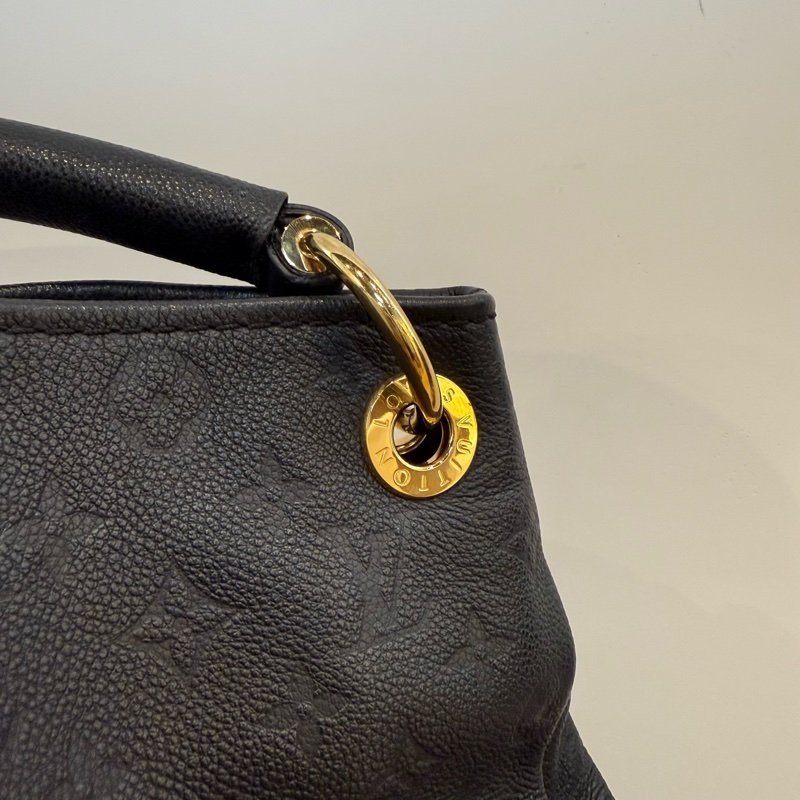LV Artsy MM 黑壓紋手提包-5