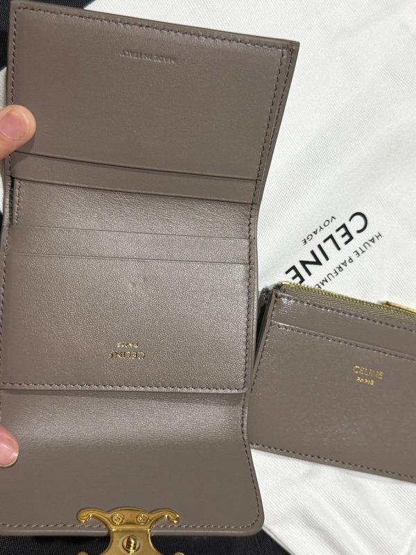 celine 犀牛灰小錢包-12