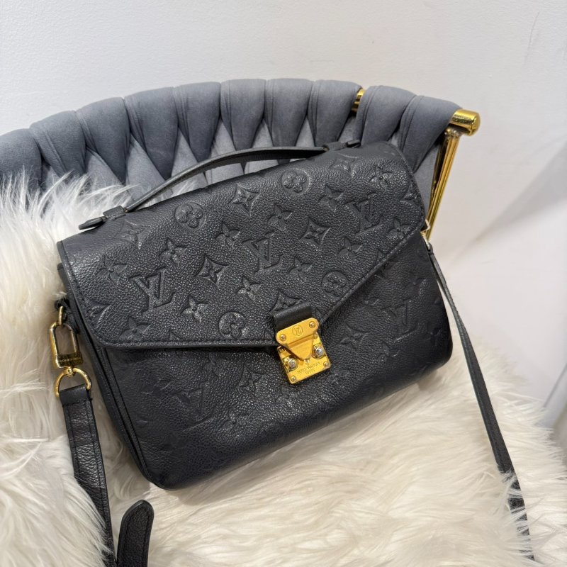 LV POCHETTE METIS 黑壓紋郵差包-1