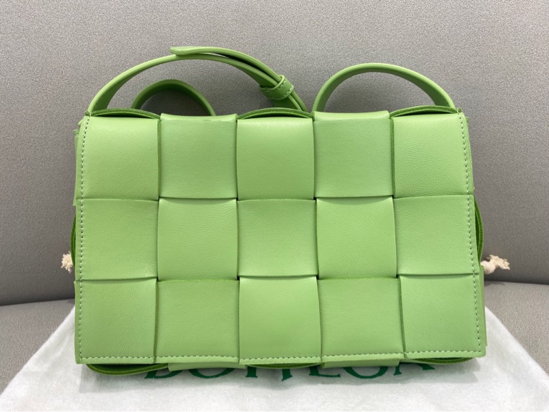 99新Bottega Veneta葆蝶家豆腐包 牛油果色 男女同款-0