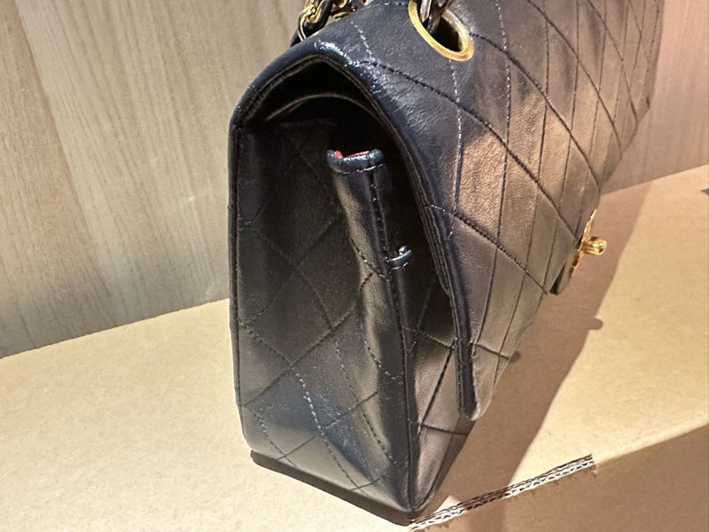 【極美古董珍藏】CHANEL Vintage 25cm 黑金雙蓋口蓋包 24K金雙C釦(經典黑羊皮/雙鏈)-5