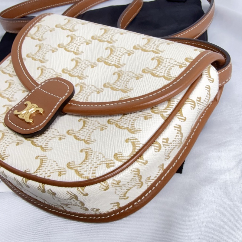 Celine mini besace 奶油白馬鞍包-3