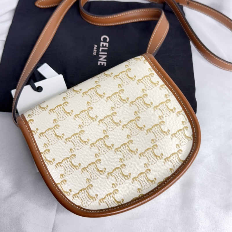 Celine mini besace 奶油白馬鞍包-5