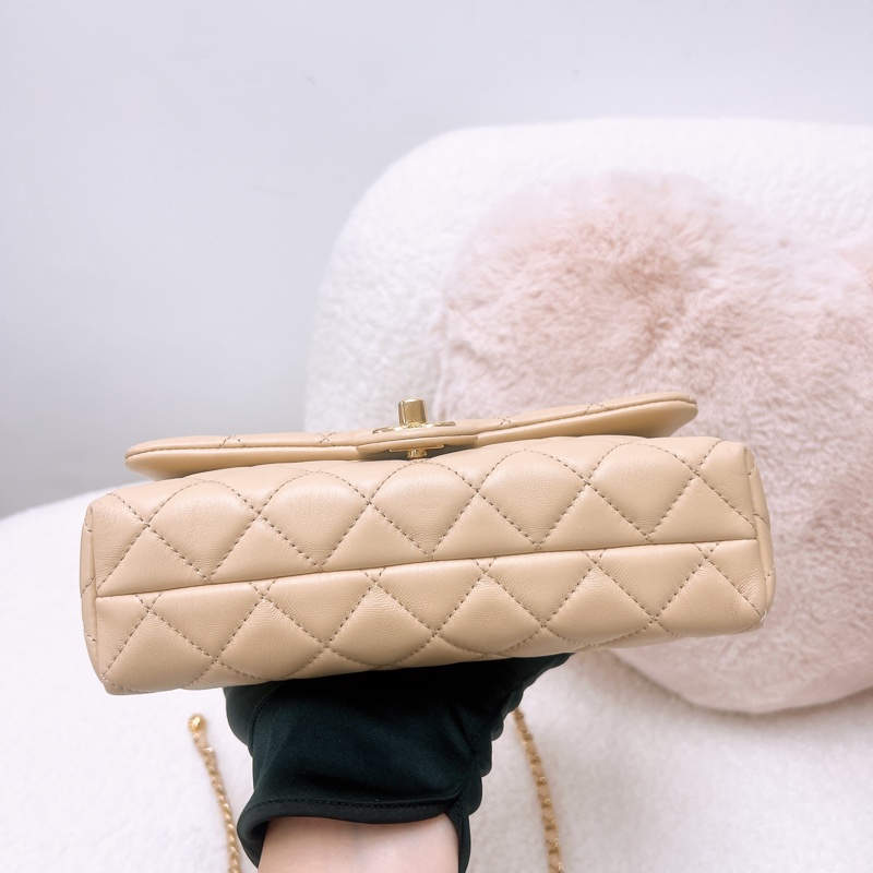 Chanel flap 20 奶茶色翻蓋包 可調節手柄-6
