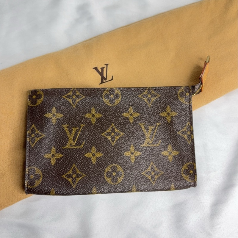 Lv 老花小號子母水桶包-10
