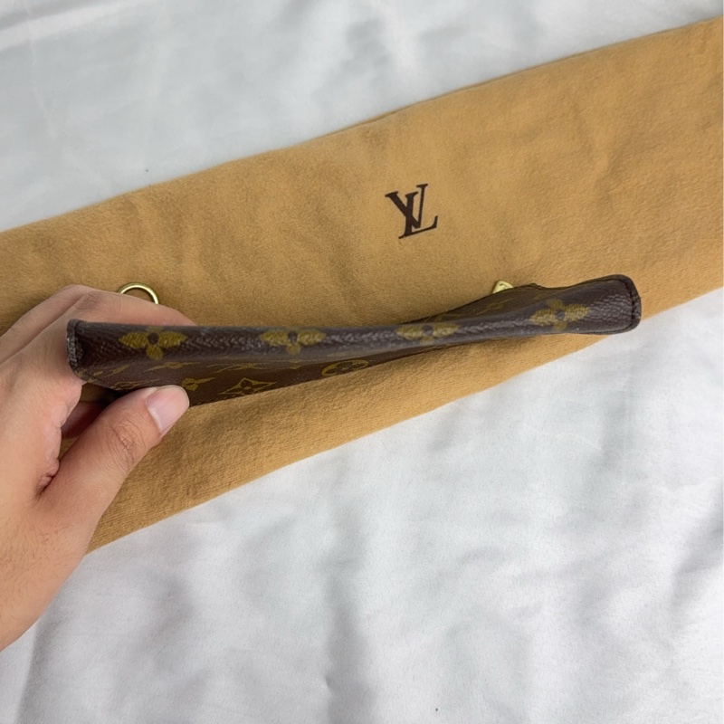 Lv 老花小號子母水桶包-12