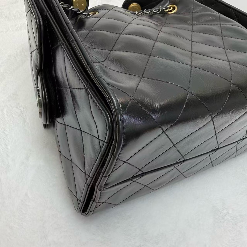 CHANEL香奈兒 25Bag Hobo 小號 黑金 亮面折紋小牛皮-4