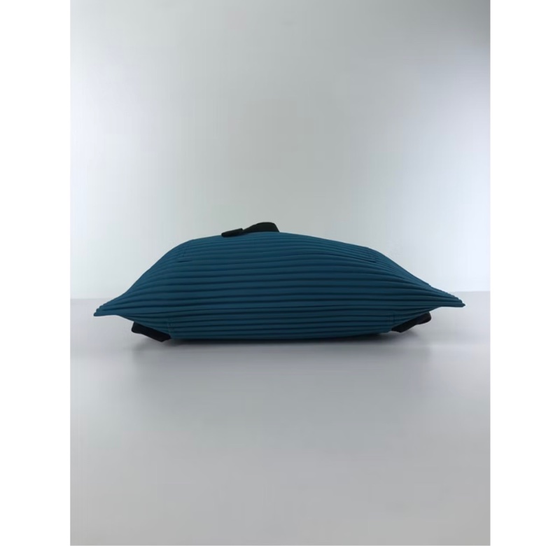 HOMME PLISSE 三宅一生 皺褶雙肩包 後背包 Pleats Backpack 男款 女款皆可(絕美特殊色)-3