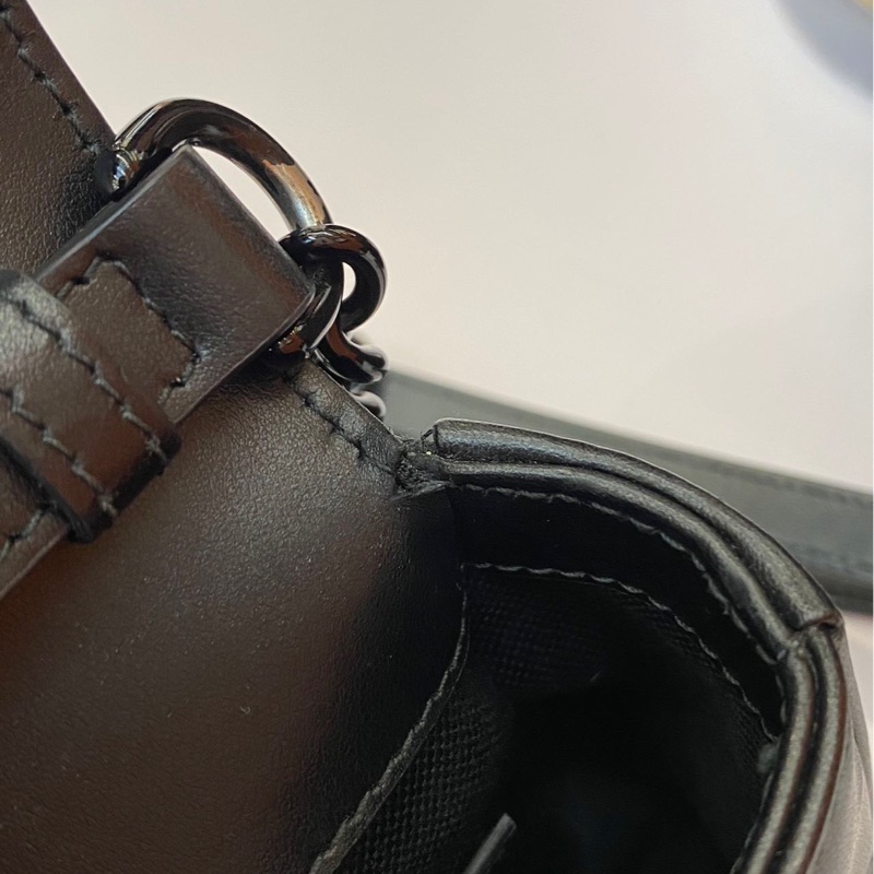 Gucci • 經典Marmont So Black 全黑馬蒙郵差包-6