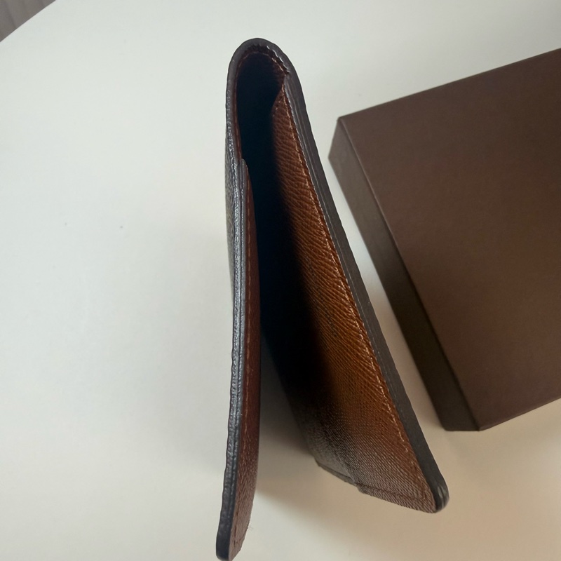 ✔️ LOUIS VUITTON LV 路易威登 M60181 Monogram 老花帆布護照夾-17